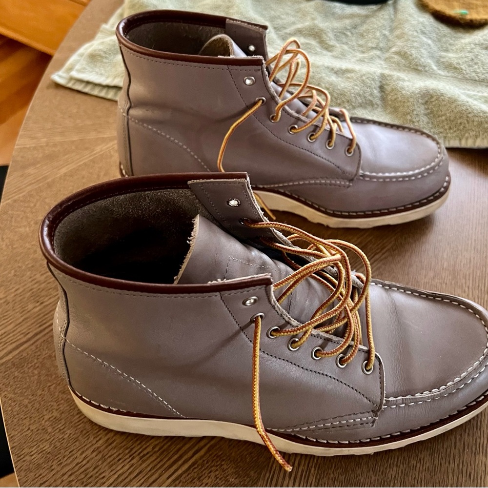 Red Wing  Classic Moc Size 10